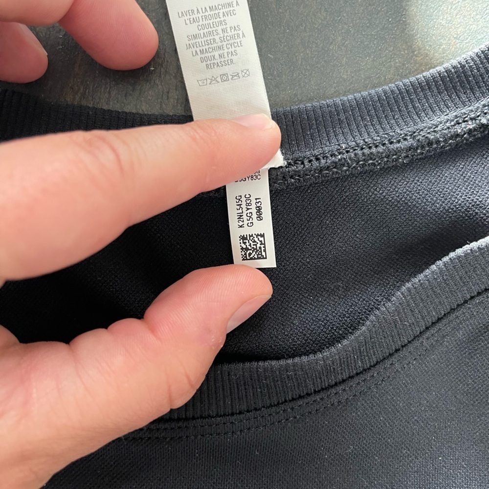 OFFLINE By Aerie Sidewalk Seamless Cropped Athletic Shortsleeve Black T-Shirt - Picture 8 of 14